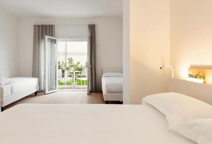 Четырехместный Номер Стандарт, Toscana Charme Resort