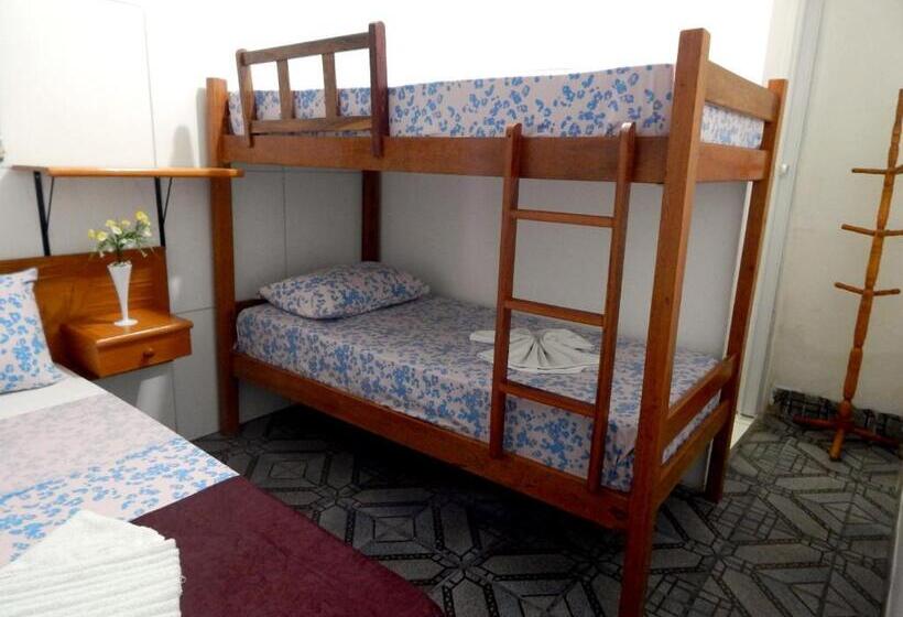Четырехместный Номер Economy, Praia Hostel