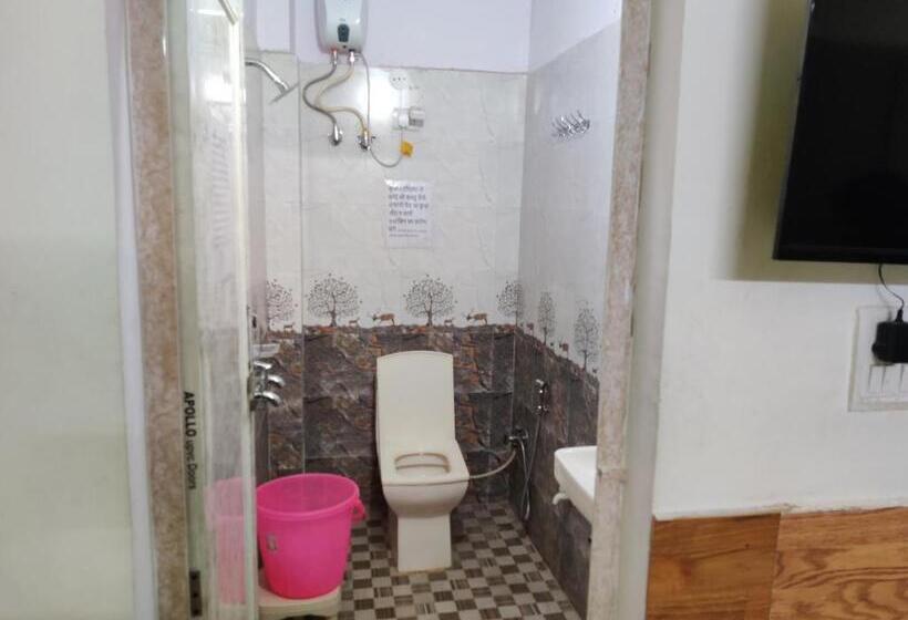 اتاق لوکس, Anand Villa One