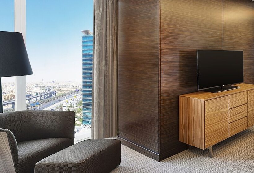 סוויטה אקזקיוטיב, Hilton Riyadh Hotel & Residences