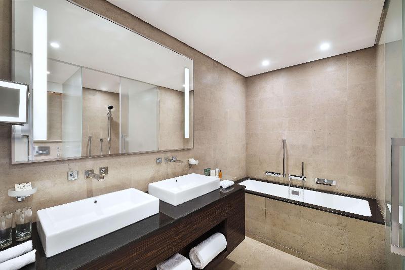 חדר אקזקיוטיב, Hilton Riyadh Hotel & Residences