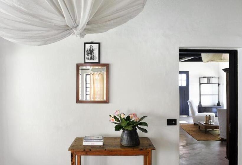 Family Suite, Satyagraha House
