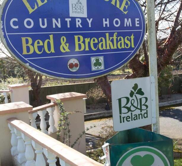غرفة قياسية, Lettermore Country Home