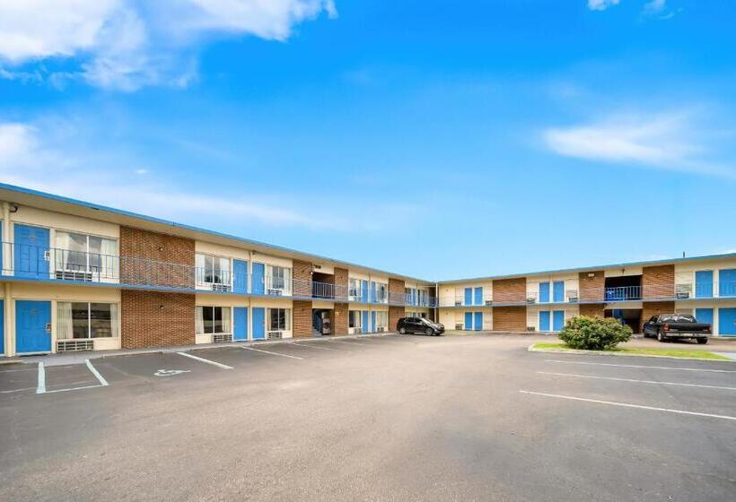 标准单人间, Capitol Inn And Suites