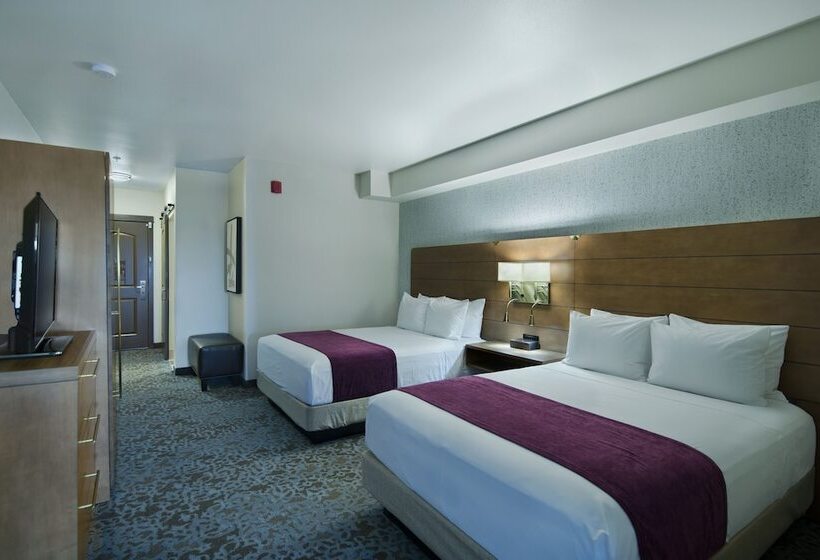 스위트, Oxford Suites Sonoma Rohnert Park