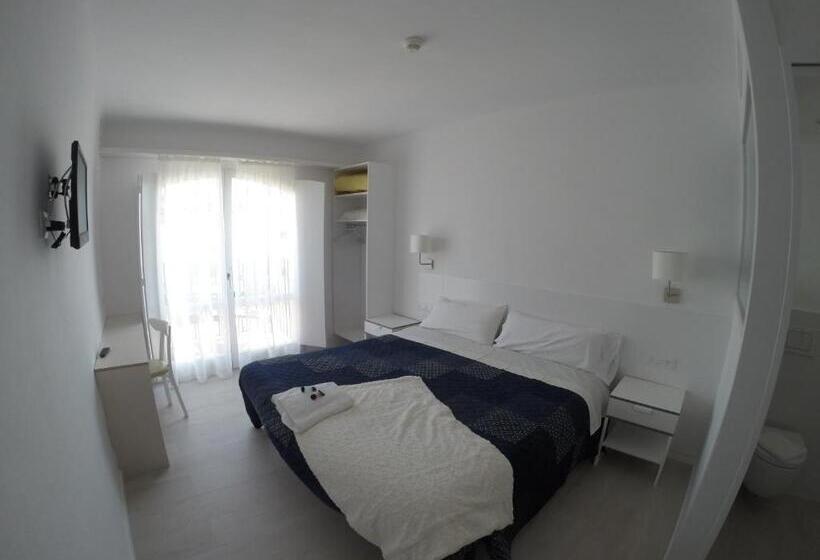 Deluxe-huone Merinäkymä Parveke, Hostal Marina Cadaques