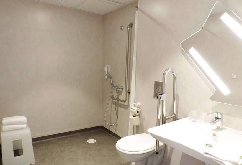 Номер Стандарт Трехместный, Ibis Budget Amiens Centre Gare