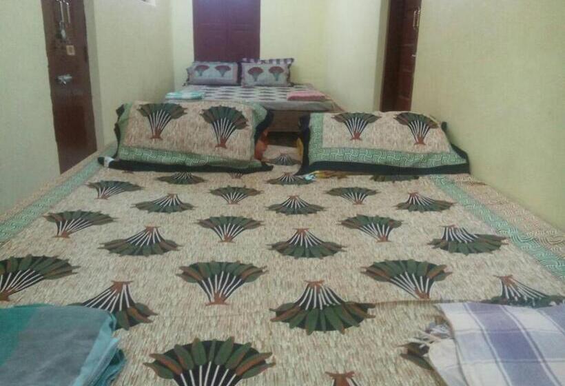 Четырехместный Номер Классик, Raghavi Tourist Home