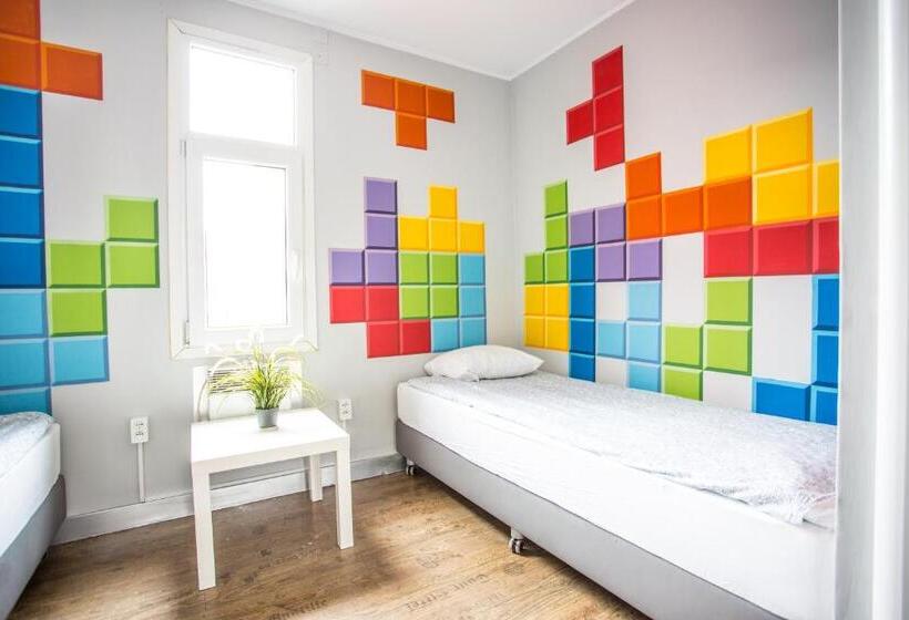 اتاق استاندارد با سرویس بهداشتی مشترک, Tetris Sopot