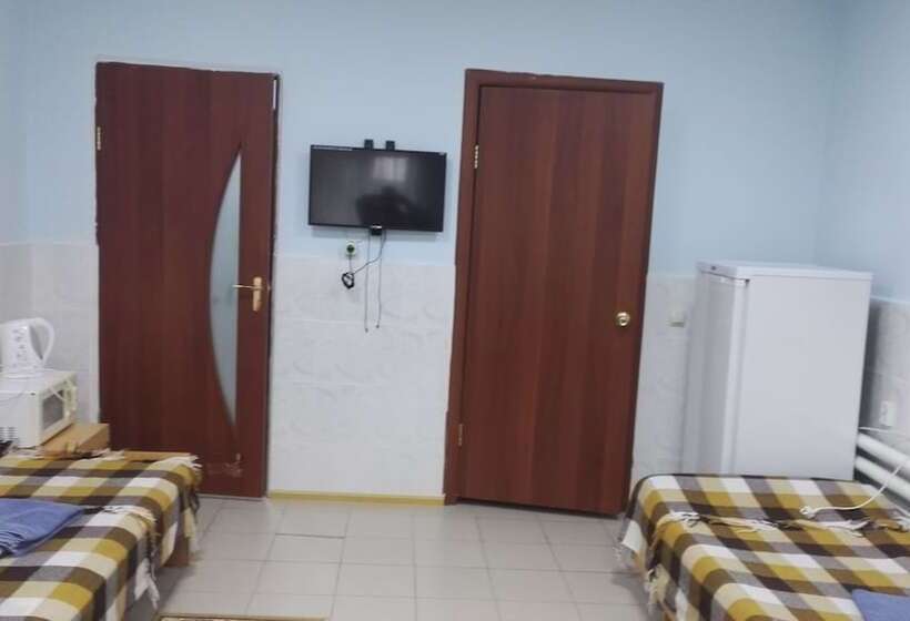 四人标准间, Admiral Hotel   Hostel