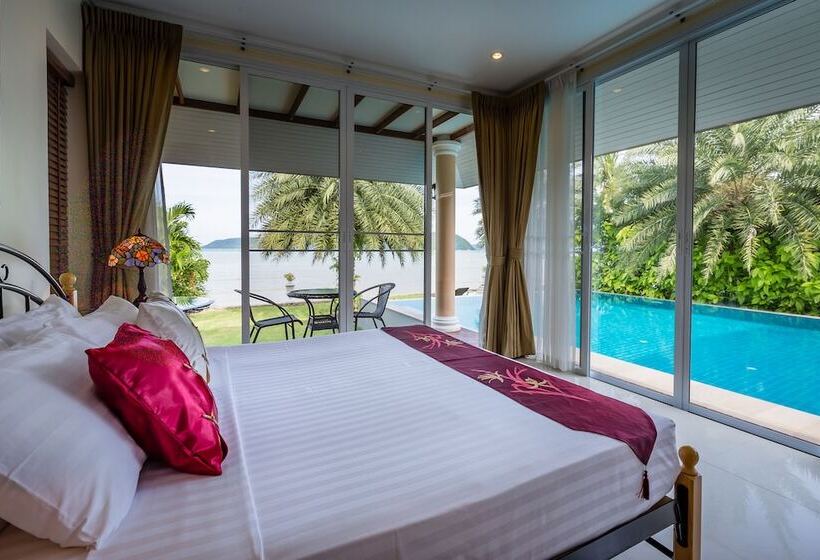 Вилла 3 Спальни с Бассейном, Fisherman Way Beach Villa