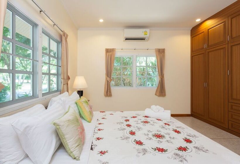 Вилла 4 Спальни, Fisherman Way Beach Villa