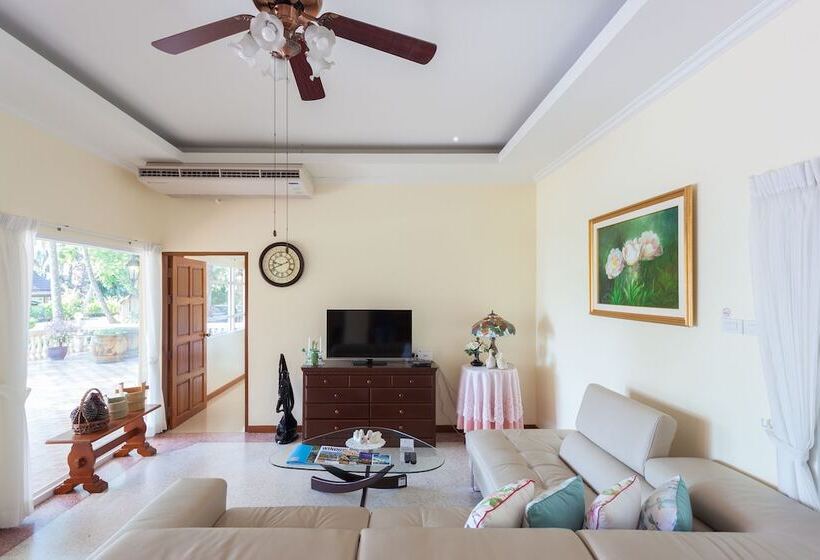 Вилла 4 Спальни, Fisherman Way Beach Villa