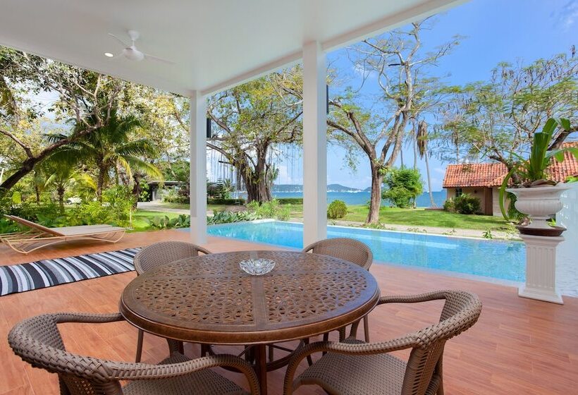 Люкс 3 Спальни, Fisherman Way Beach Villa