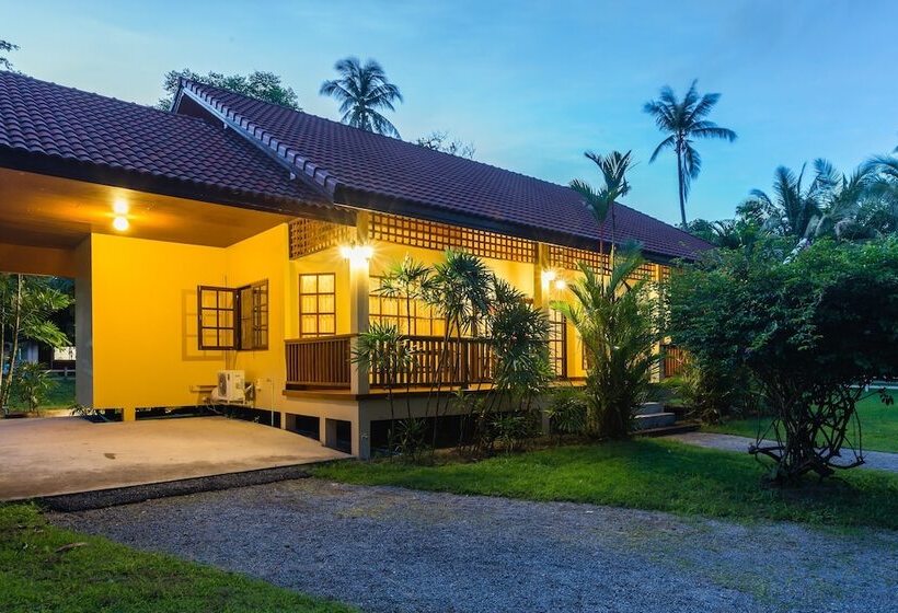 Вилла 2 Спальни, Fisherman Way Beach Villa