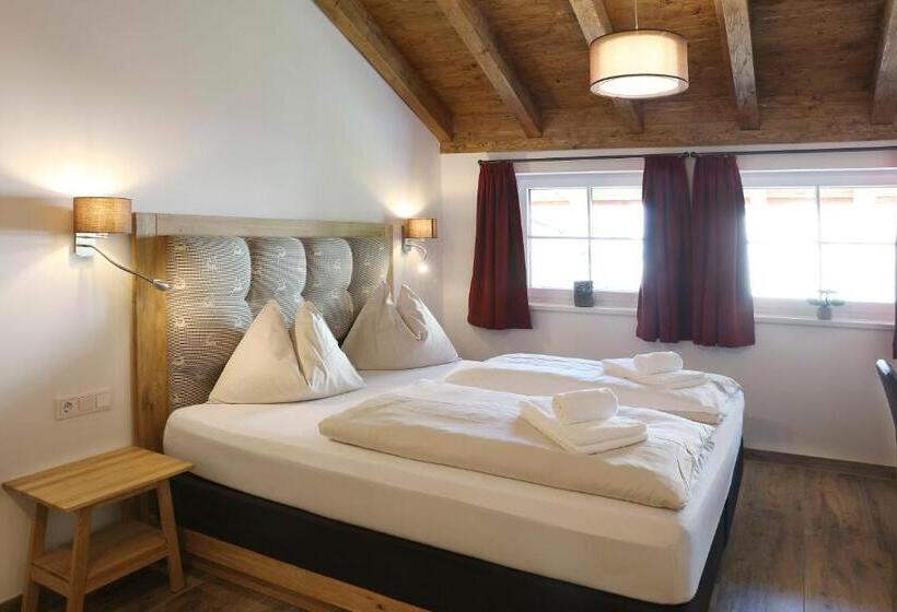 1 Bedroom Penthouse Apartment, Tauernsuites Mitterwirt By Alps Resorts