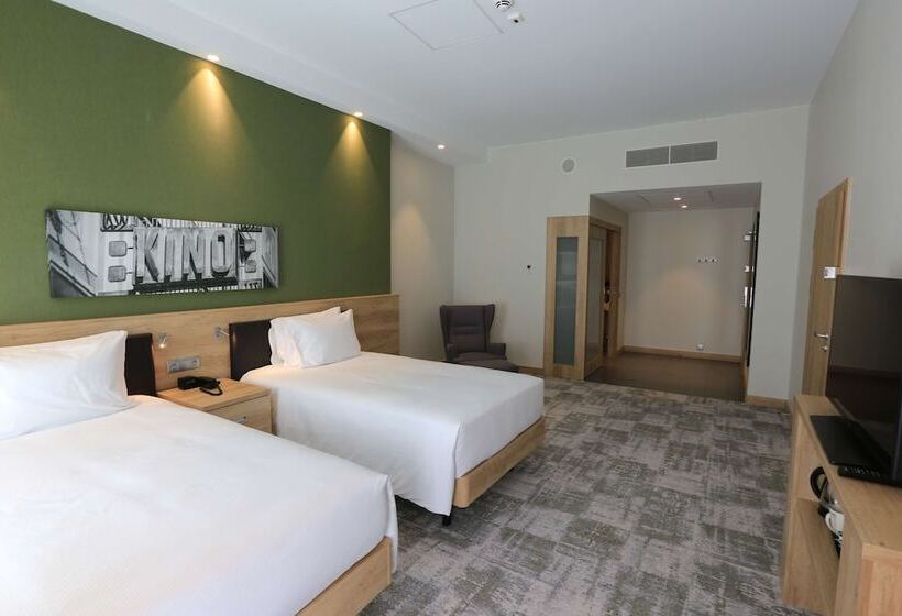 اتاق استاندارد با چشم‌انداز, Hampton By Hilton Gdansk Old Town