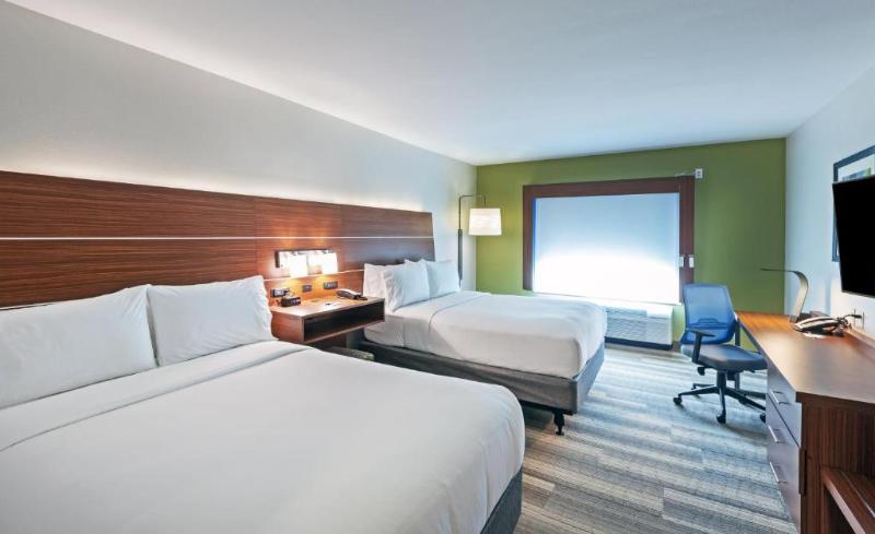适合残疾人使用的标准间, Holiday Inn Express & Suites Tulsa South   Woodland Hills, An Ihg