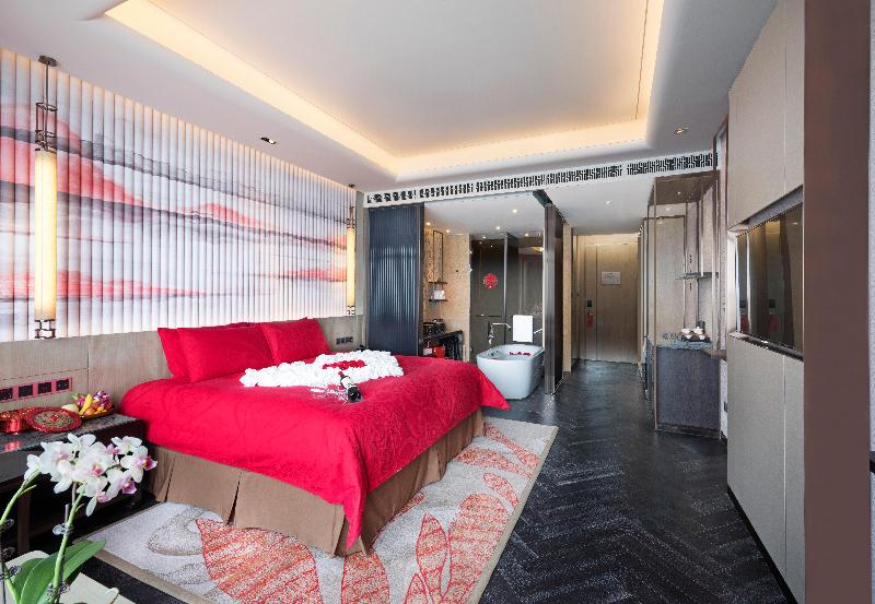 اتاق استاندارد با تخت بزرگ, Hualuxe Wuhu, An Ihg
