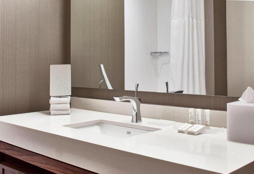 Номер Стандарт, Courtyard By Marriott Minneapolis West
