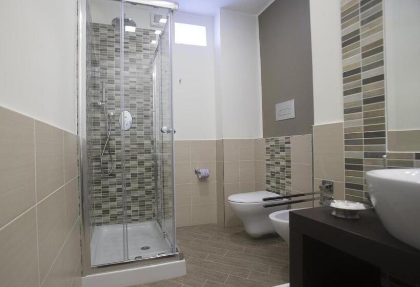 חדר סטנדרט לשלושה, L`essenza B&b