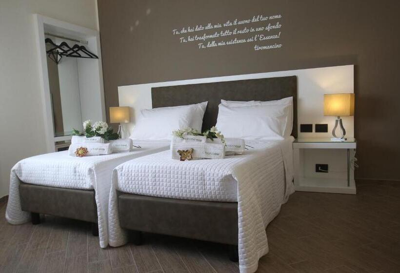 חדר סטנדרט לשלושה, L`essenza B&b