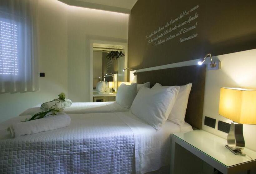 חדר סטנדרט לשלושה, L`essenza B&b