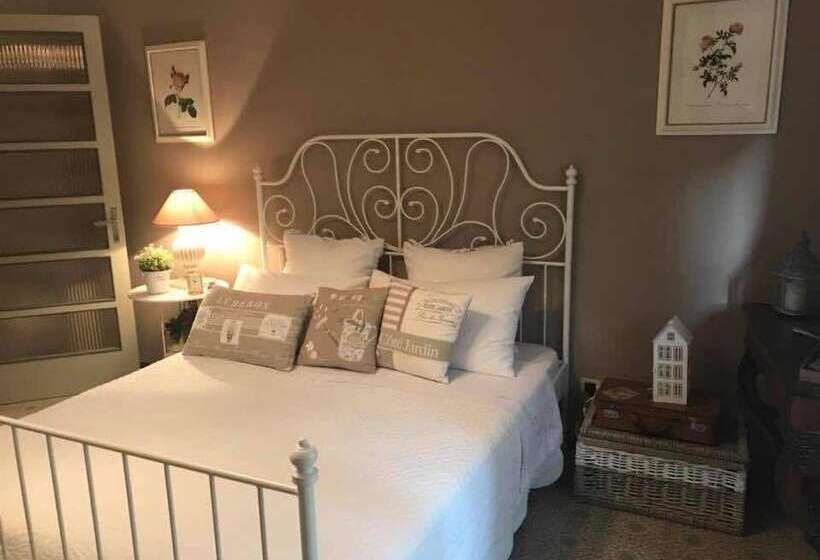 اتاق استاندارد, Villa House And Garden B&b
