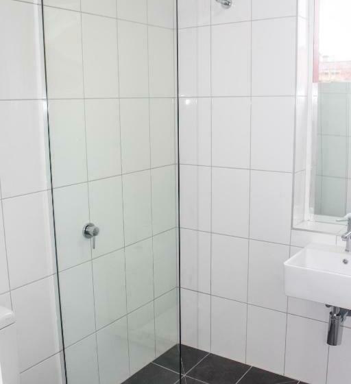 스탠다드 룸, Crown Central Business District Motel   No Under 18s