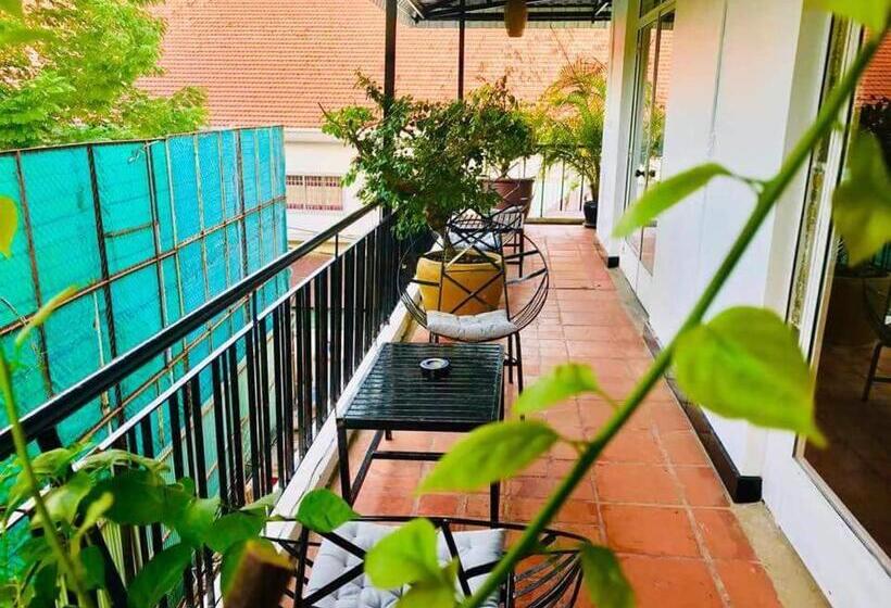 Трехместный Номер Deluxe, Prantara Heritage Suites