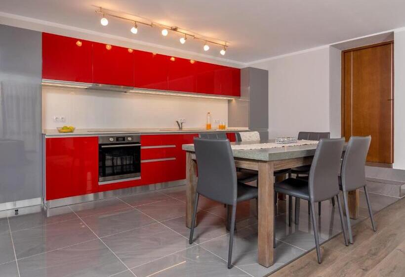 آپارتمان لوکس 1 خوابه, Casa Nicolae Luxury Suites