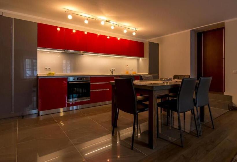 آپارتمان لوکس 1 خوابه, Casa Nicolae Luxury Suites