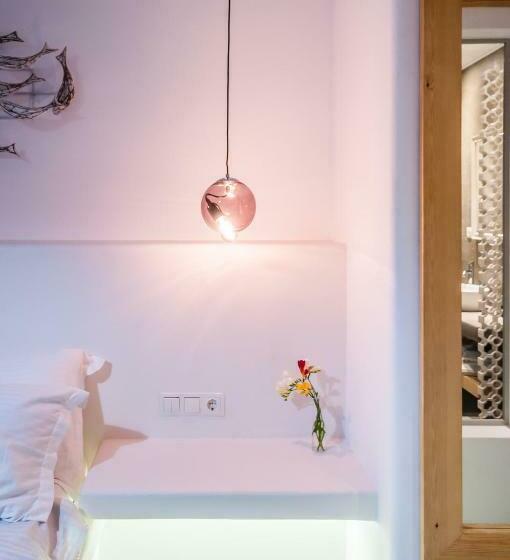 Полулюкс Повышенной Комфортности, Vilos Suites
