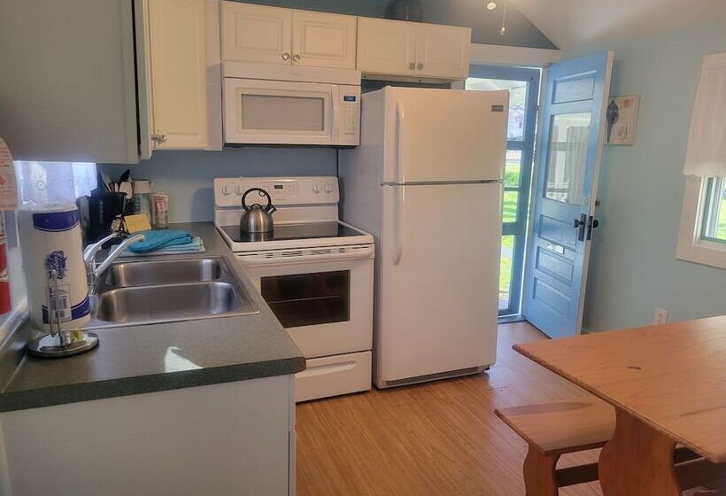 Четырехместный Номер Стандарт, 2 River Road Inn Cottages
