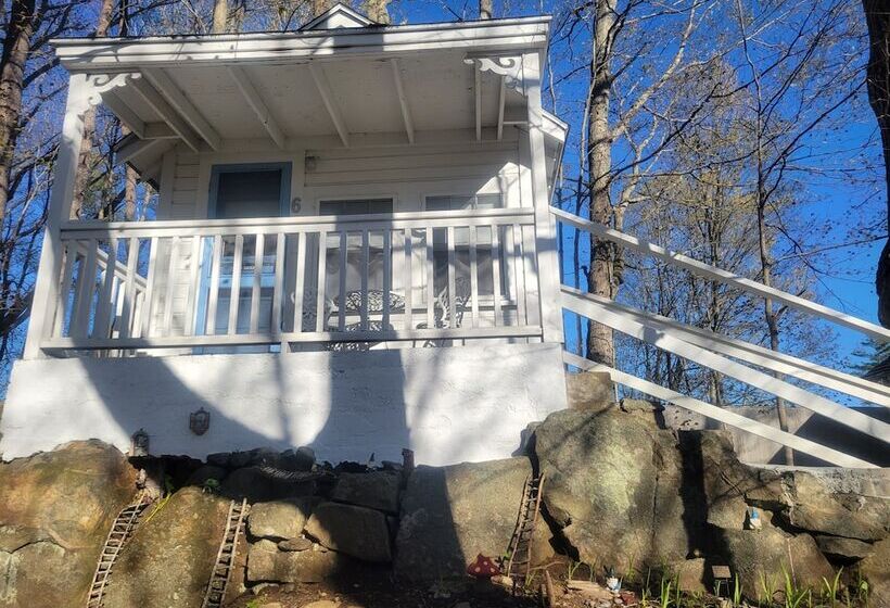 Четырехместный Номер Стандарт, 2 River Road Inn Cottages