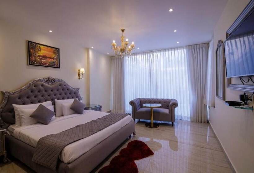 수피리어 룸 풀장 전망, Emperor Resort & Spa