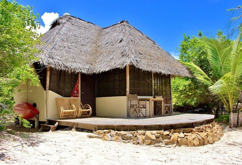 디럭스 방갈로, Nzuwa Lodge