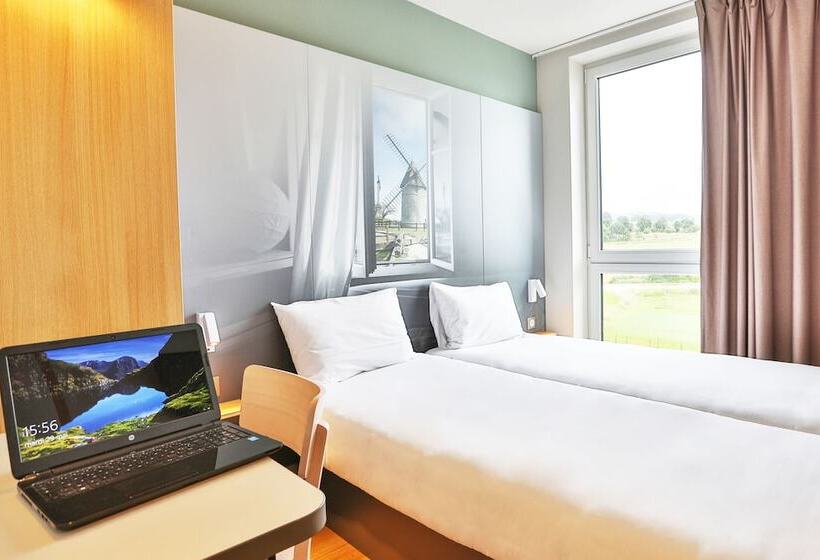Номер Стандарт, B&b Hotel Les Herbiers