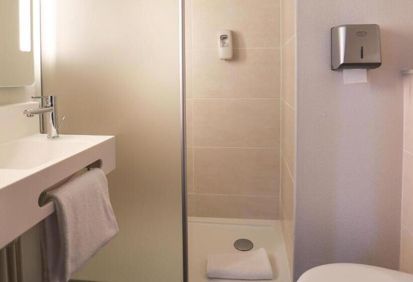 Номер Стандарт, B&b Hotel Les Herbiers