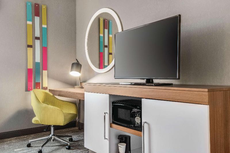 Стандартный Номер Кровать Кинг, Hampton Inn Brooklyn Park