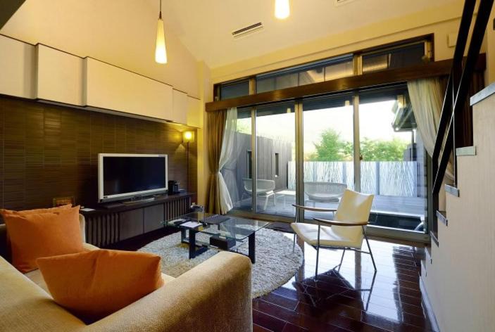 套房, Okuyado Buaiso