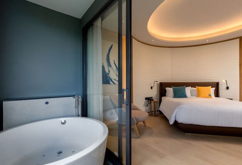 Полулюкс, The Nature Phuket   Sha Extra Plus