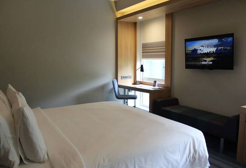 اتاق استاندارد با تخت دوبل, Aloft New Delhi Aerocity