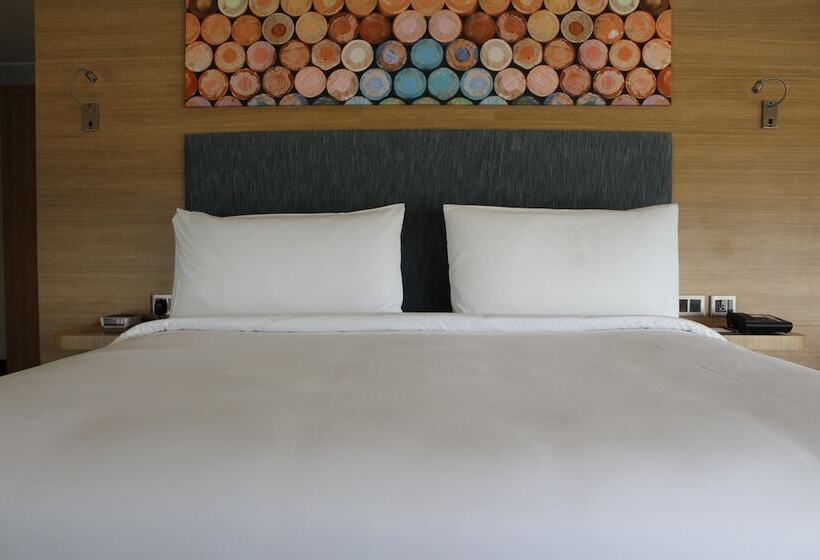 اتاق استاندارد با تخت دوبل, Aloft New Delhi Aerocity