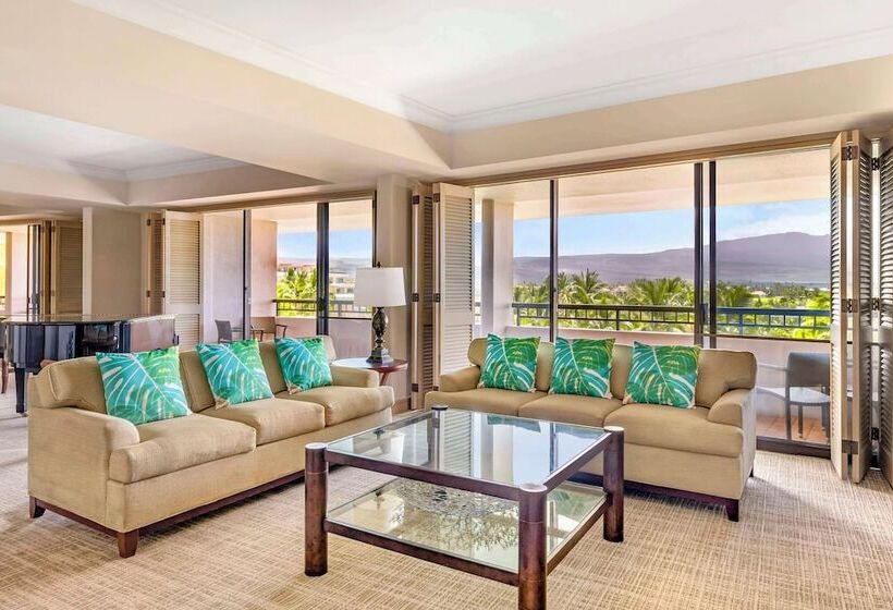 Люкс Deluxe 2 Спальни, Hilton Grand Vacations Club Ocean Tower Waikoloa Village