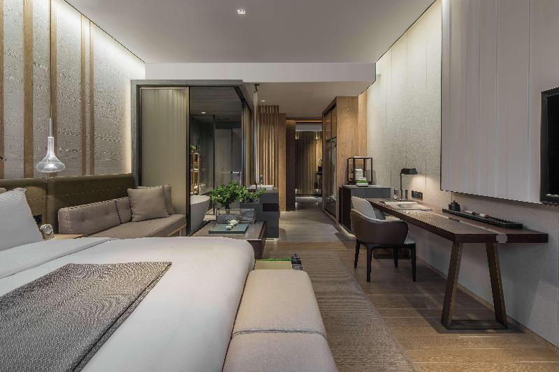 Люкс Deluxe Кровать Кинг, Joyze Hotel Xiamen, Curio Collection By Hilton