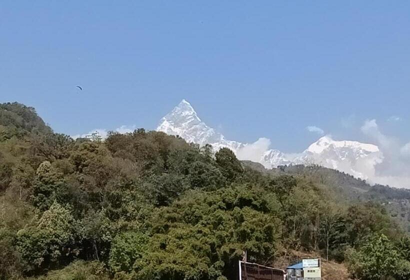 スタンダードルーム, Nana Pokhara