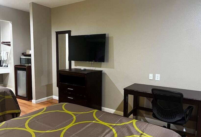 Номер Deluxe Адаптированный для Инвалидов, Super 8 By Wyndham Houston Northwest Cypress