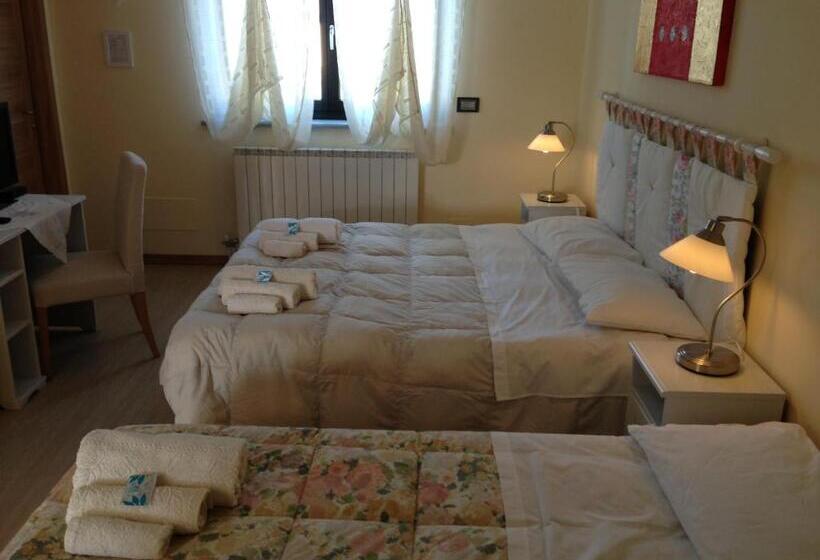 اتاق خانوادگی, B&b Marzia
