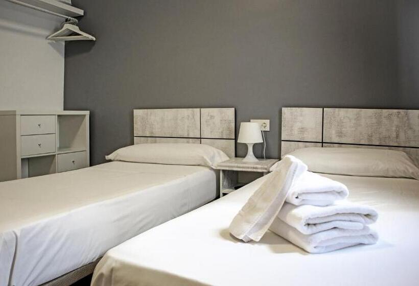 اتاق لوکس, Butik Almería Centro